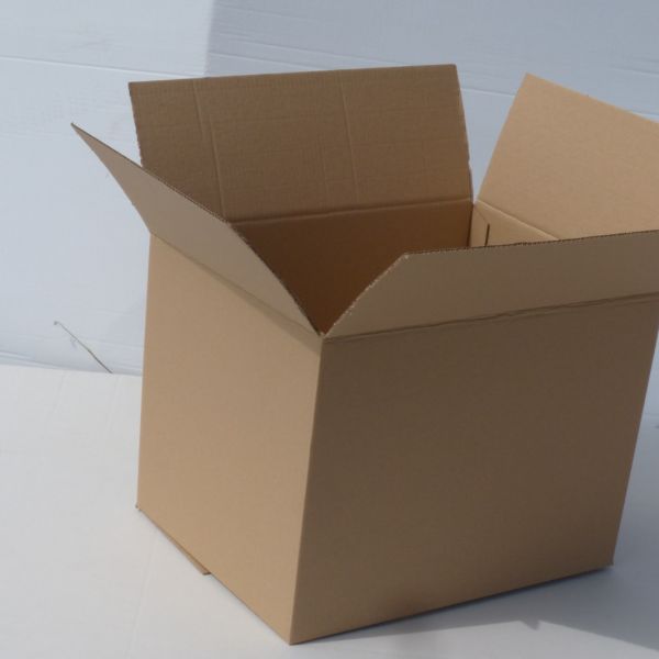 Caja de cartón ondulado canal sencillo (C) de 50x30x30 cm